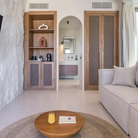 Solus Milos Hotel