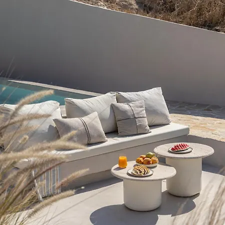 Solus Milos * Adamantas (Milos)