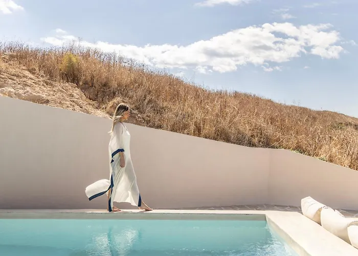 Solus Milos * Adamantas (Milos)