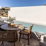 Solus Milos 호텔 아다마스