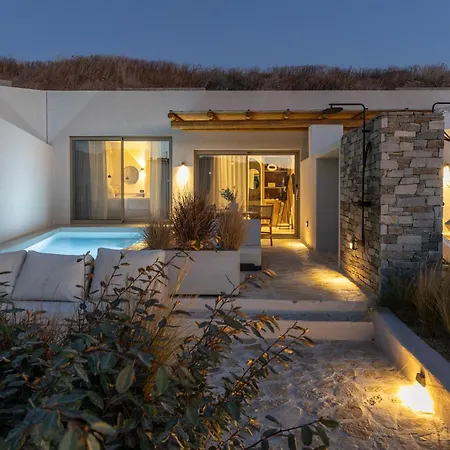 Solus Milos ホテル アダマス